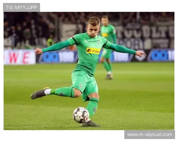 门兴格拉德巴赫4-0大胜奥格斯堡，塔巴科维奇梅开二度